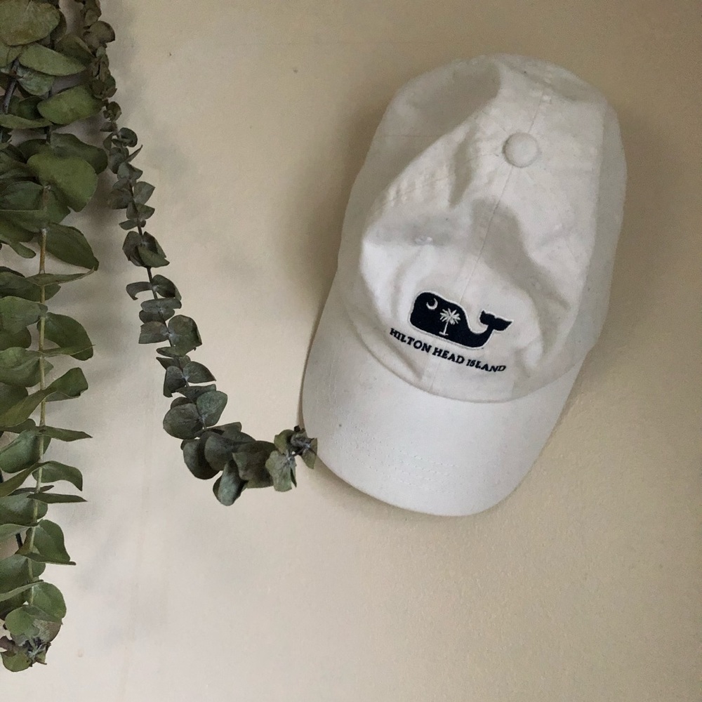 White vineyard vines Hilton head baseball cap